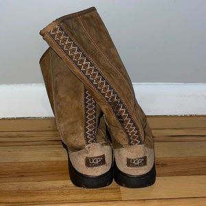 Brown uggs
